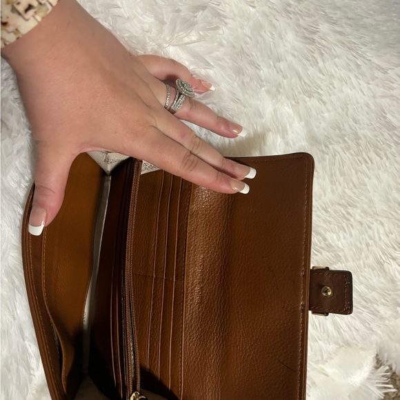 Michael Kors Wallet - Picture 3 of 4